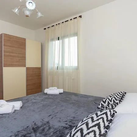 Apartment Zuvan *