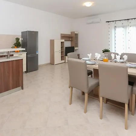 Zuvan Lejlighed Trogir