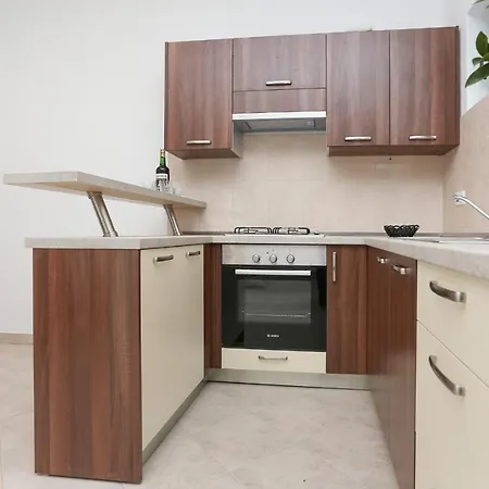 Apartment Zuvan Trogir