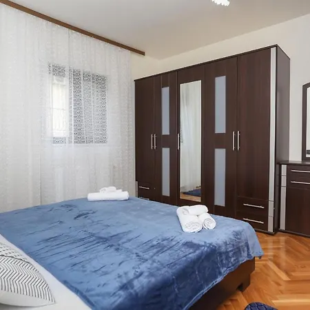 Apartment Zuvan Trogir