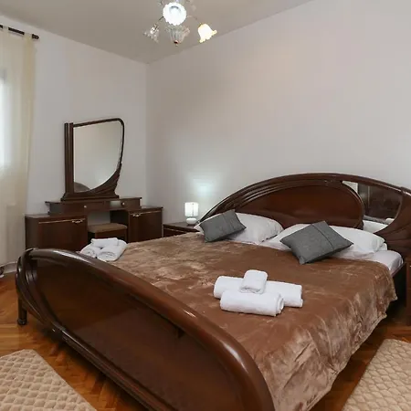 Zuvan Trogir